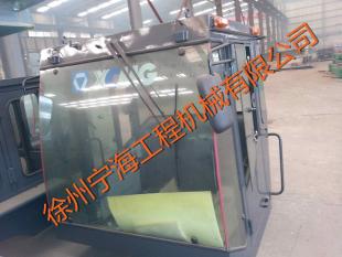 徐工吊車(chē)駕駛室